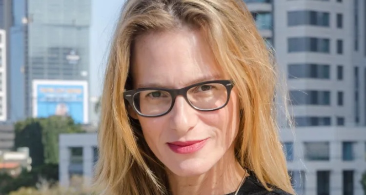 Yes Studios brings fresh comedies to MIPCOM 2025