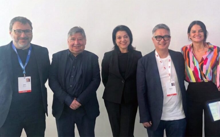 Lo que buscan los ‘commisioners’, la montaña puede ir a Mahoma