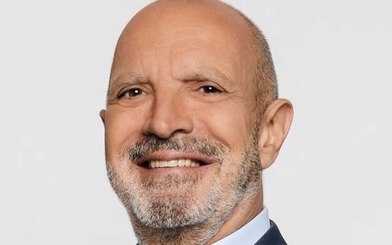 NBCUniversal Telemundo Studios: Dinastía Casillas, spin off mainstream